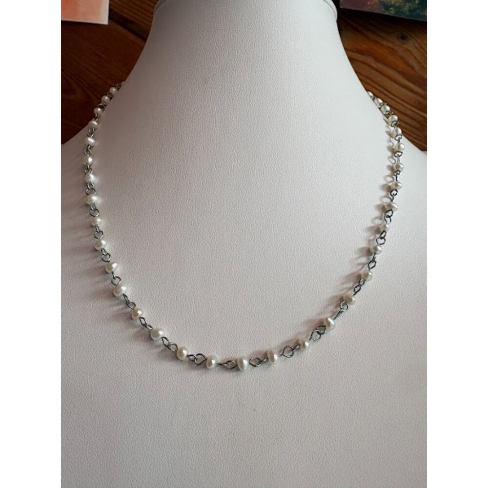 American Eagle Outfitters Freshwater Pearl Necklace